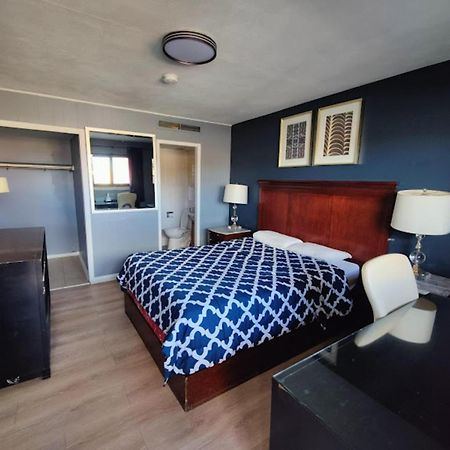 Oyo Hotel Edgebrook Chicago North Shore ภายนอก รูปภาพ